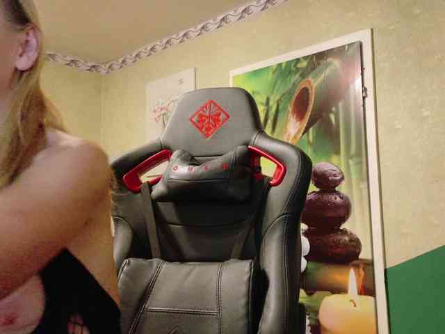 AngelikaMore webcam