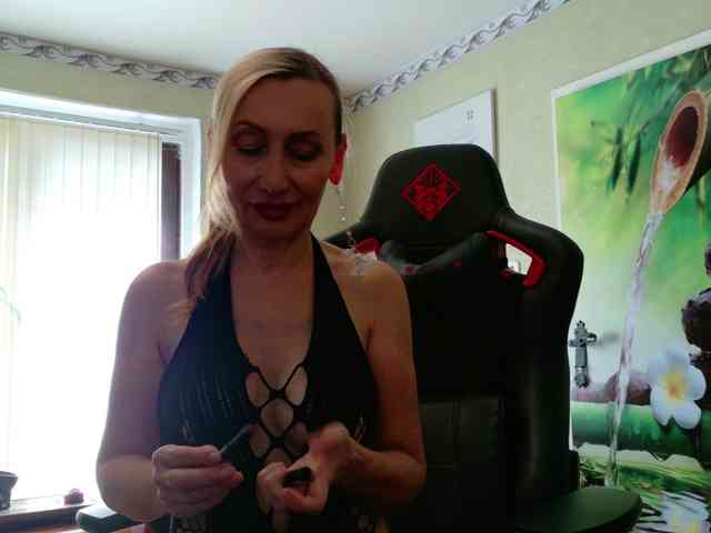 AngelikaMore webcam