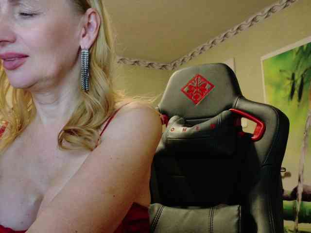 AngelikaMore webcam