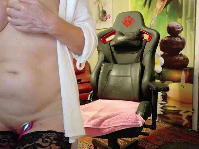 AngelikaMore webcam