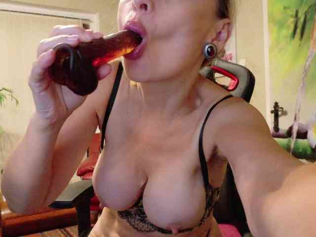 AngelikaMore webcam