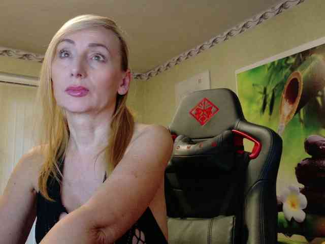 AngelikaMore webcam