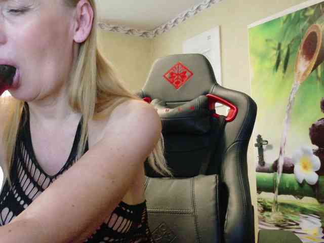 AngelikaMore webcam