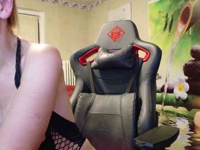 AngelikaMore AngelikaMore