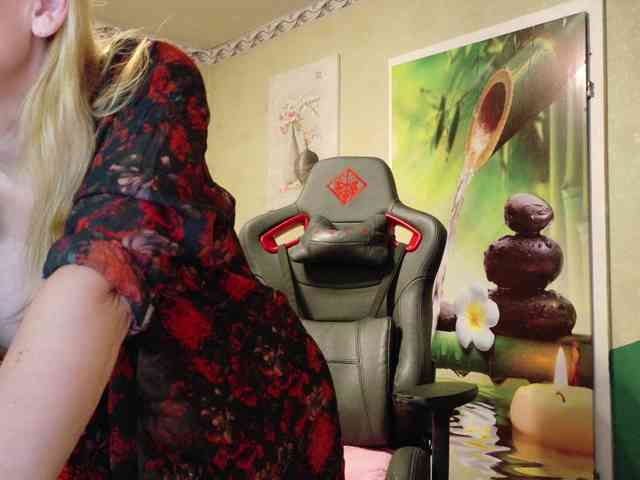 AngelikaMore webcam