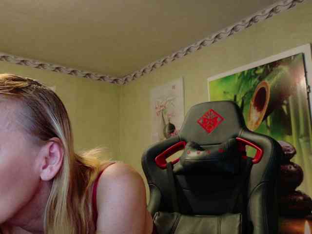 AngelikaMore webcam