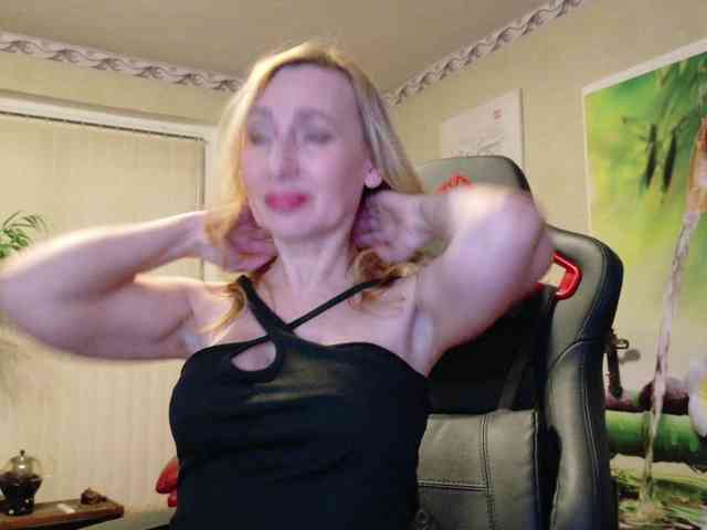 AngelikaMore AngelikaMore