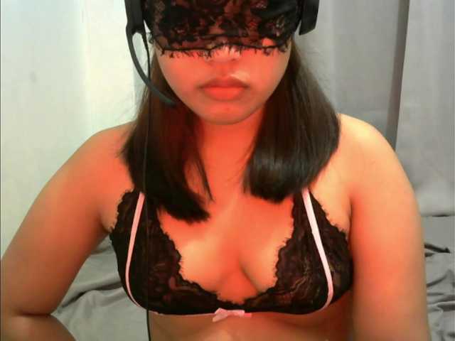 alexisbby's BongaCams show and profile