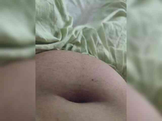IqraQueen webcam