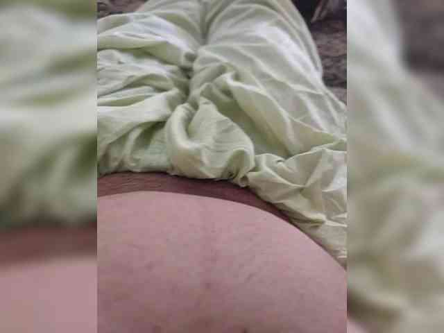 IqraQueen webcam