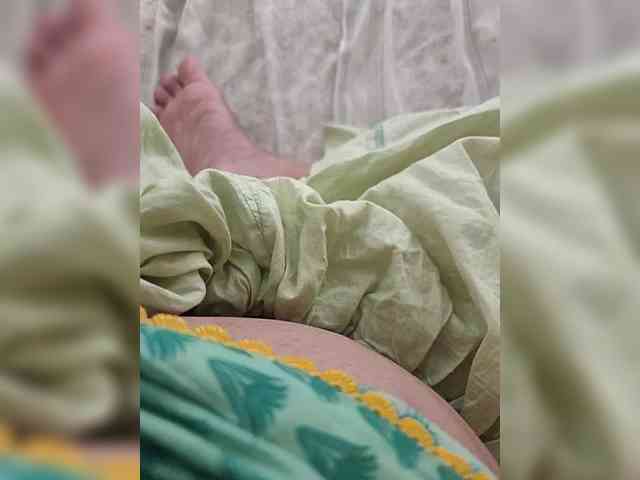 nude live chat room IqraQueen