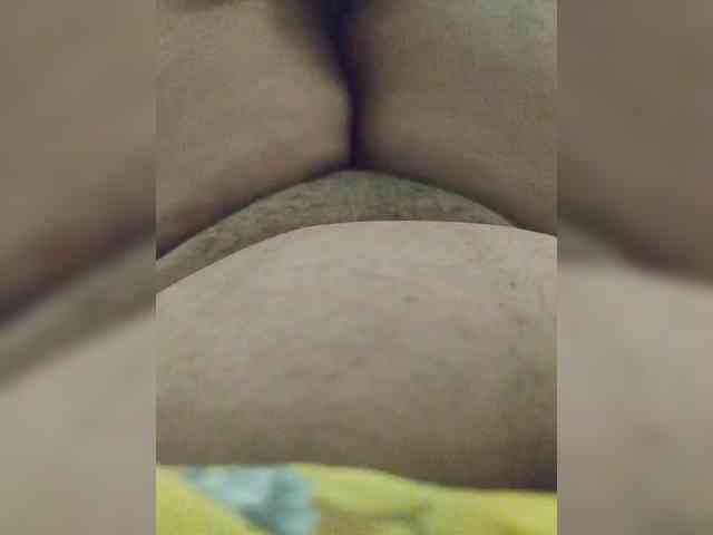 IqraQueen webcam