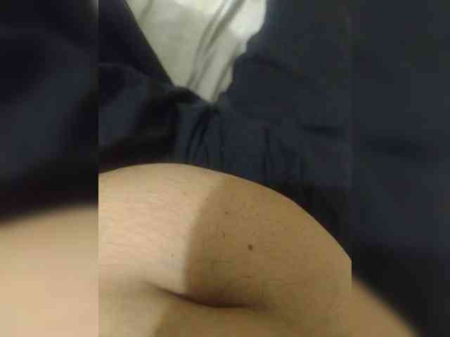 IqraQueen webcam