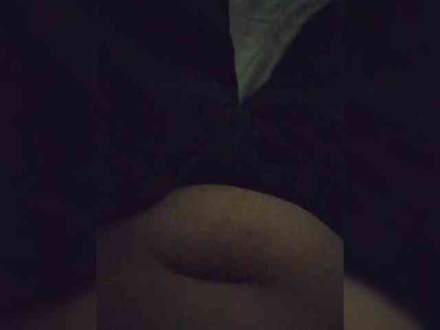 IqraQueen webcam