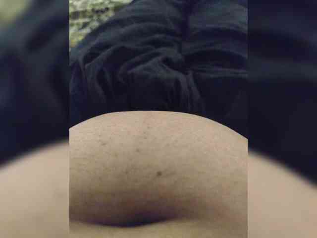 IqraQueen webcam