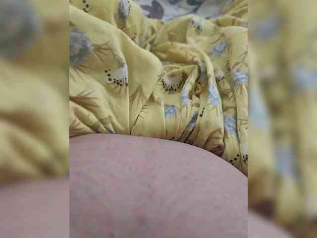 IqraQueen webcam