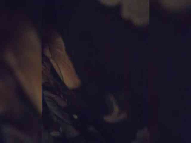 IqraQueen webcam