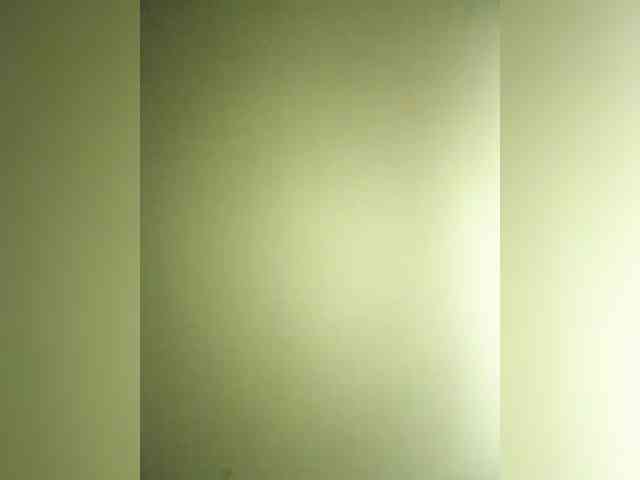 IqraQueen webcam