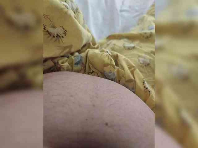 IqraQueen webcam