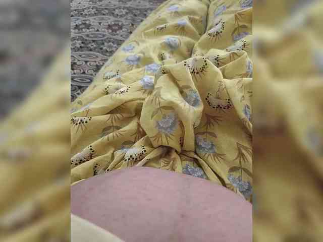IqraQueen webcam
