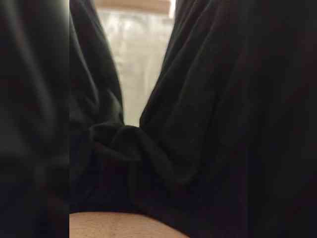 IqraQueen webcam