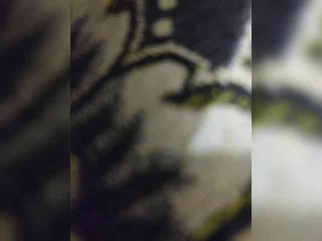 IqraQueen webcam