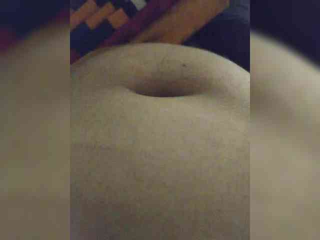 IqraQueen webcam