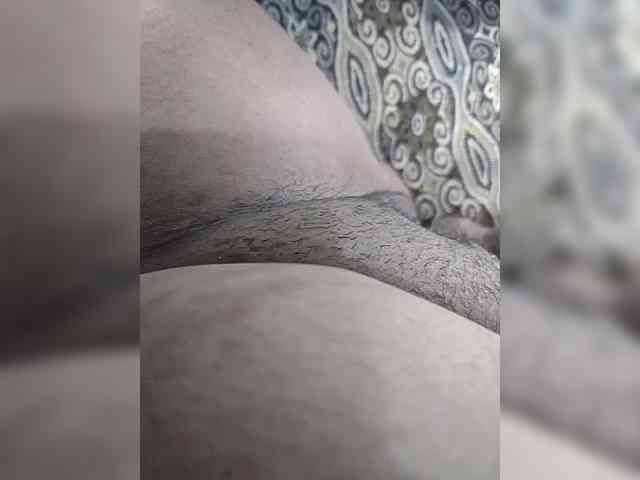 IqraQueen webcam
