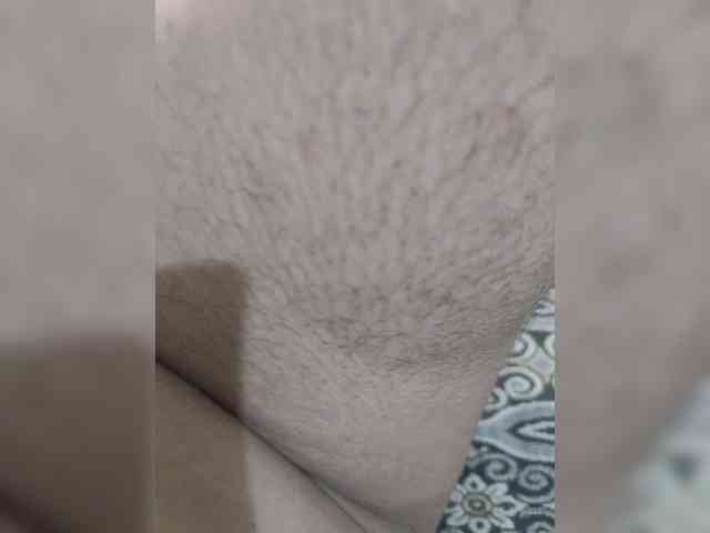 IqraQueen webcam