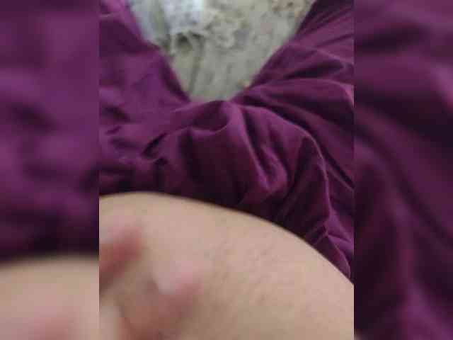 IqraQueen webcam