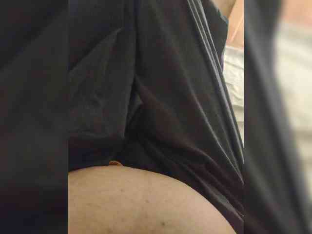 IqraQueen webcam