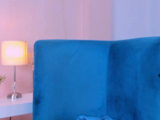 EmilyCristal Porn Show