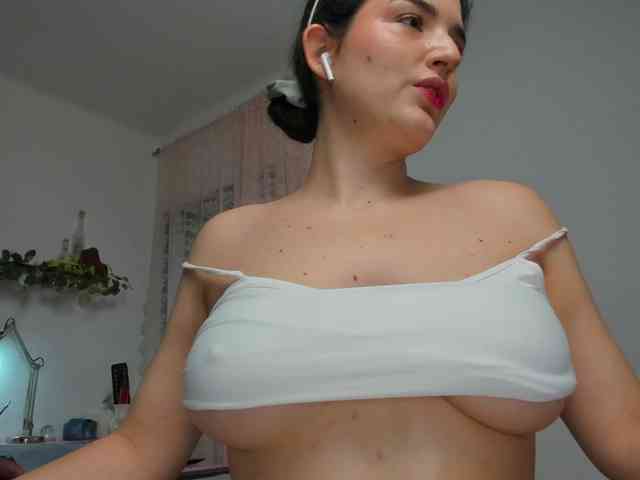 Tatiannaz webcam