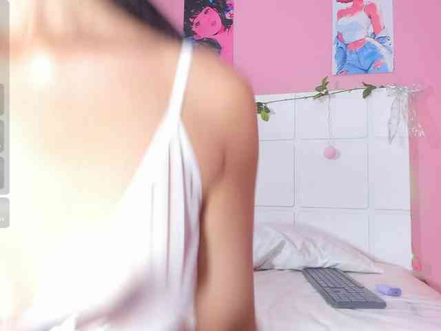 DulceBela webcam