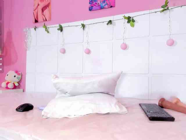 DulceBela webcam