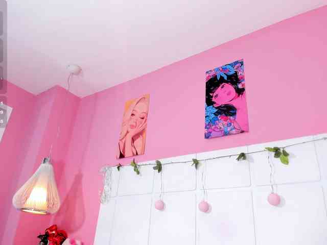 DulceBela webcam