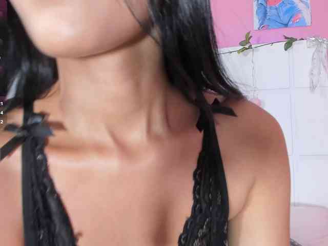 DulceBela webcam