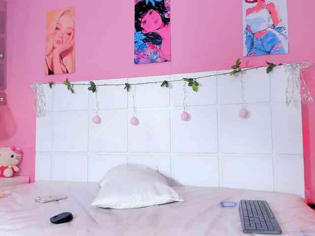 DulceBela webcam