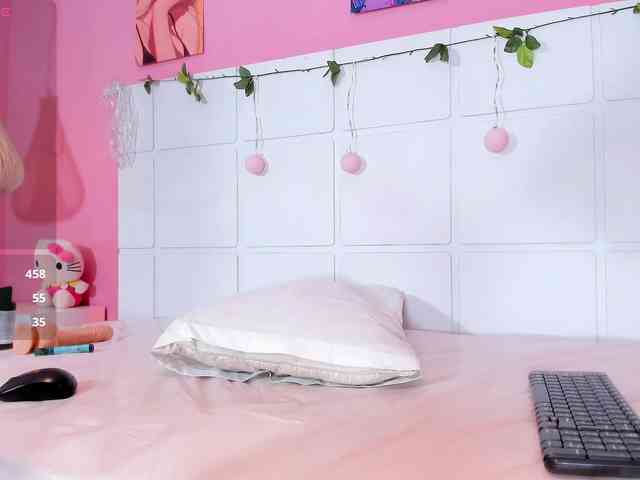 DulceBela webcam
