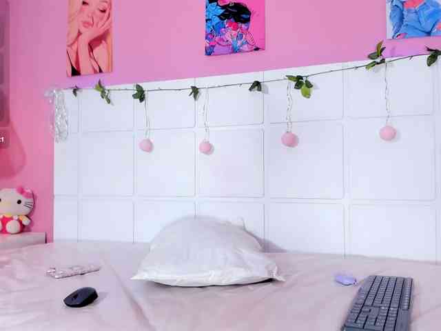 DulceBela webcam