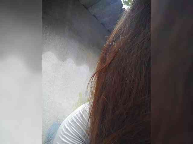 Samantha-12 webcam