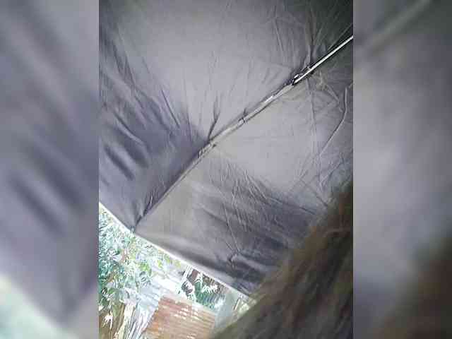 Samantha-12 webcam