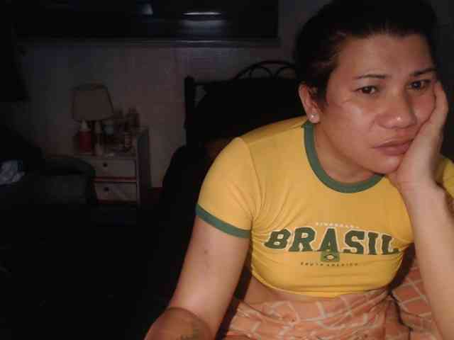 MauiFouri Live Webcam on BongaCams