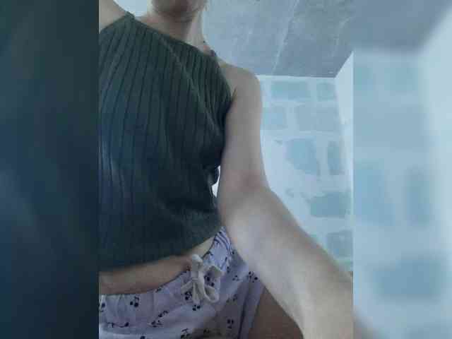 SexySuka84 webcam
