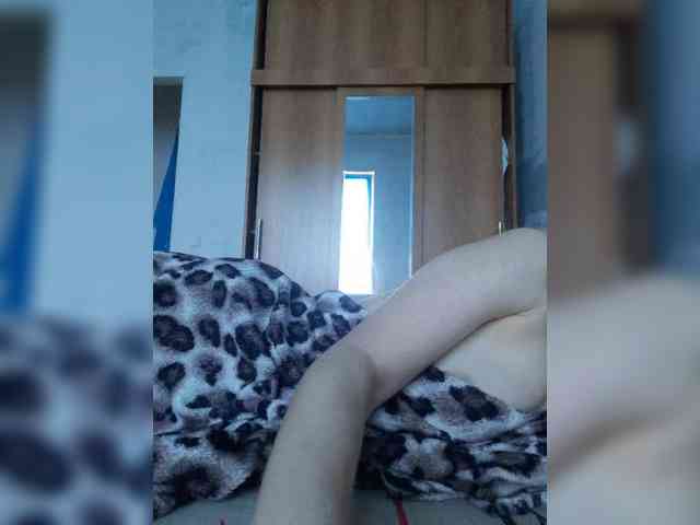 SexySuka84 webcam