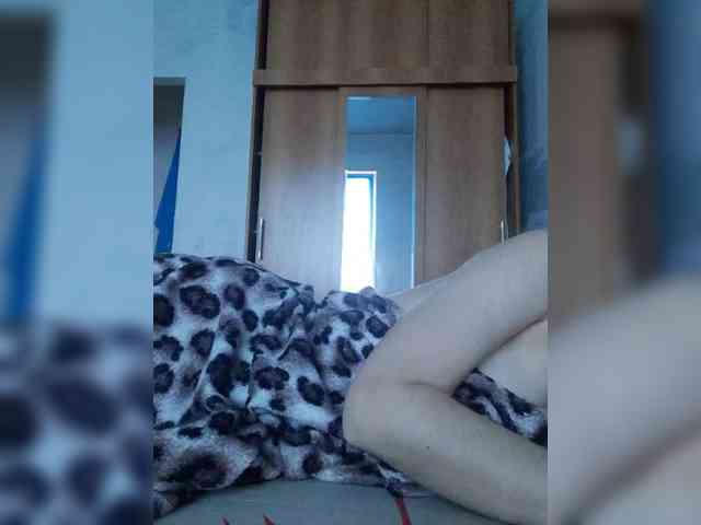 SexySuka84 webcam