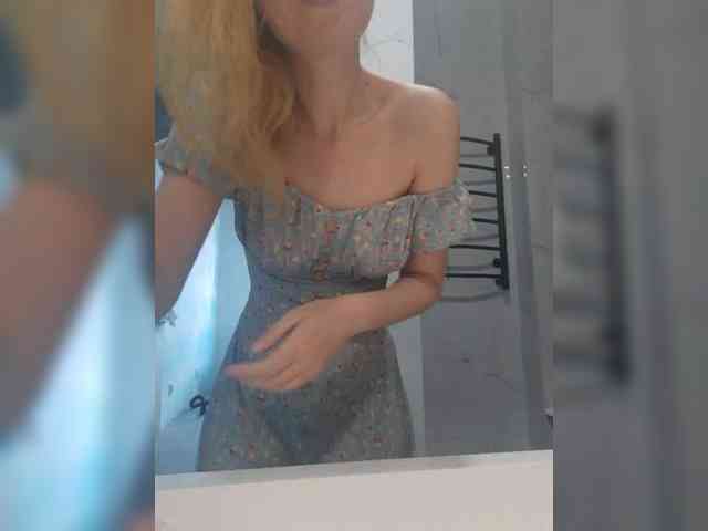 SexySuka84 webcam