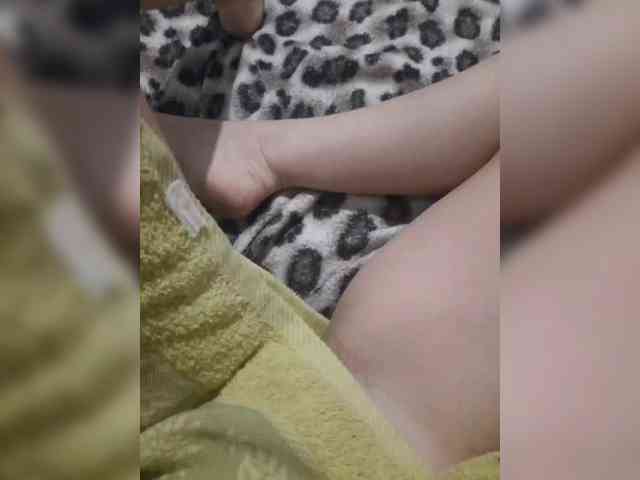 SexySuka84 webcam