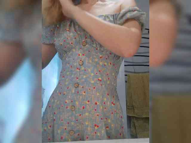 SexySuka84 webcam