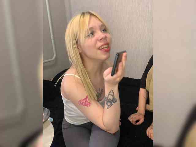 Whiskasks Live Webcam on BongaCams